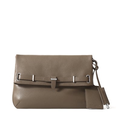 クラッチバッグ（グレージュの正面）