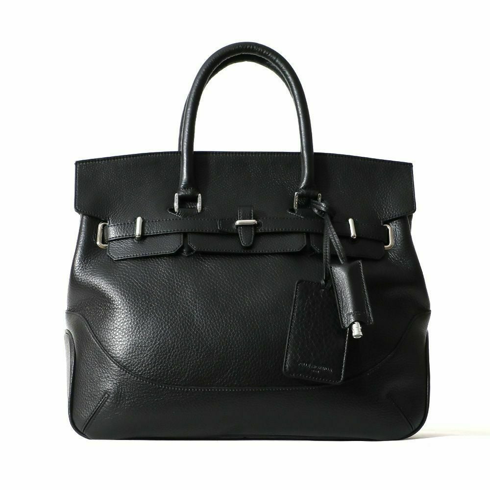 フラップボストンバッグ（ブラックの正面）