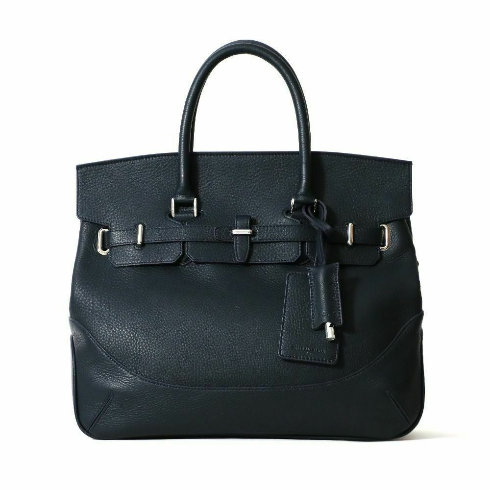 フラップボストンバッグ（トープの正面）