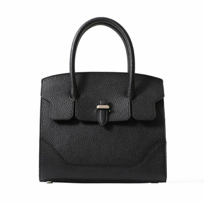 ハンドバッグ（ブラックの正面）