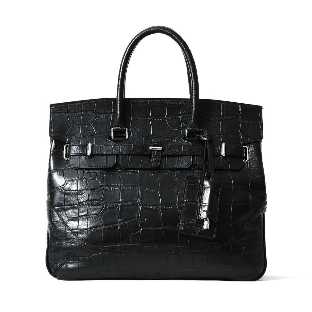 フラップボストンバッグ（ブラックの正面）