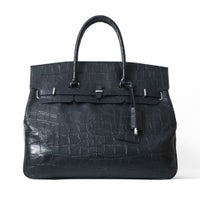 フラップボストンバッグ(ネイビーの正面)