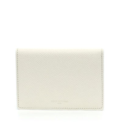 パスケースの正面（ホワイト）