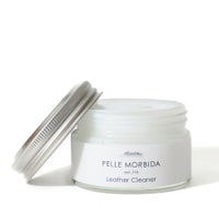 ケアクリーナーの正面（ニュートラル）