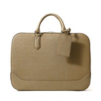 スリムブリーフバッグの正面（トープ）