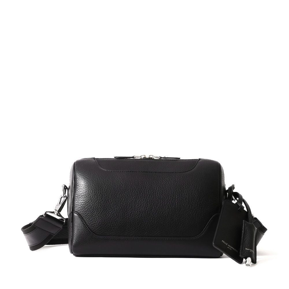 ブリーフバッグの正面（ブラック）