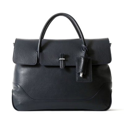 フラップビジネスバッグの正面（トープ）