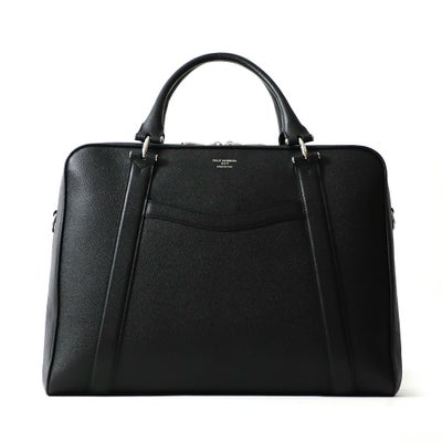 ブリーフバッグの正面（ブラック）