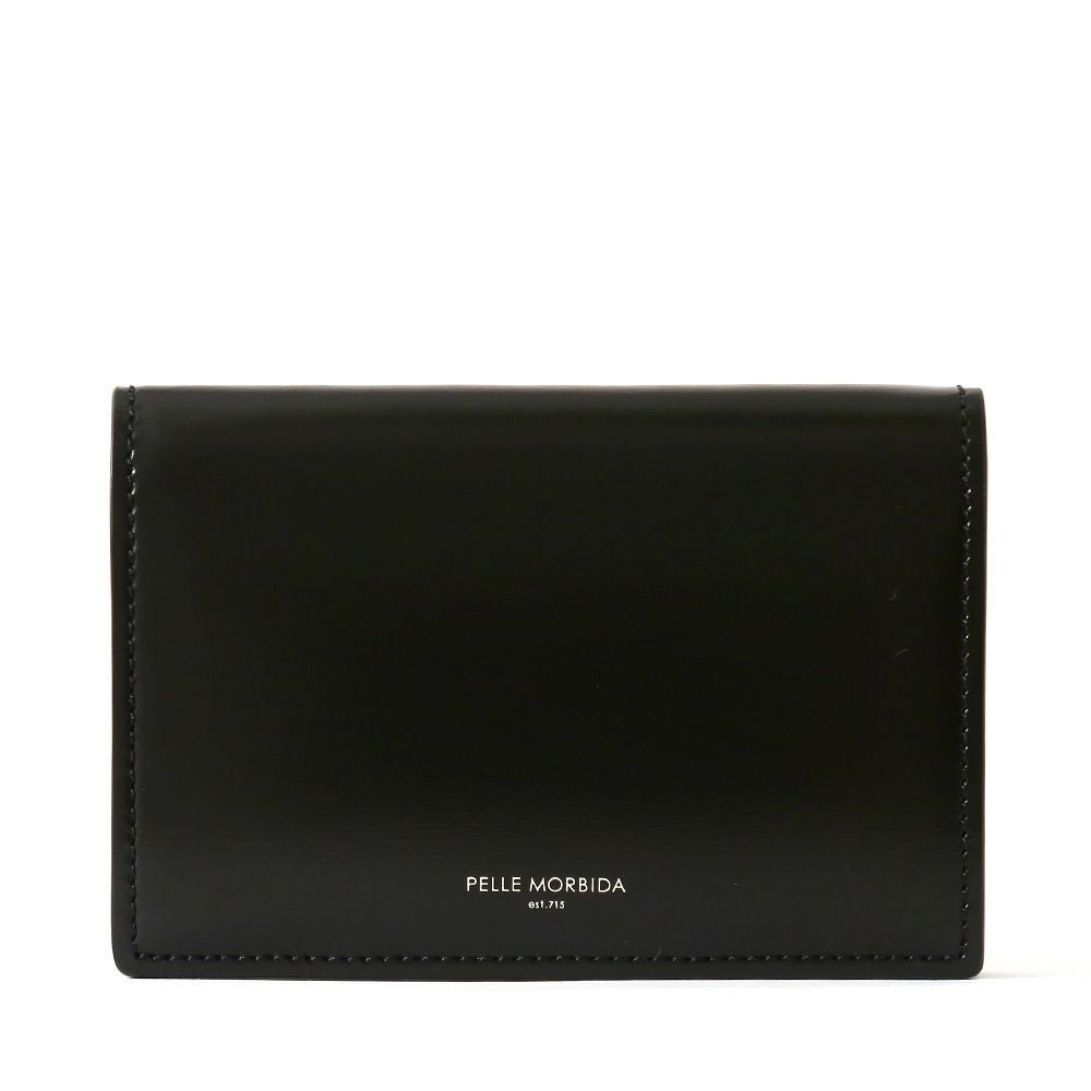 カードケースの正面（ブラック）