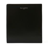 コンパクトウォレットの正面（ブラック）