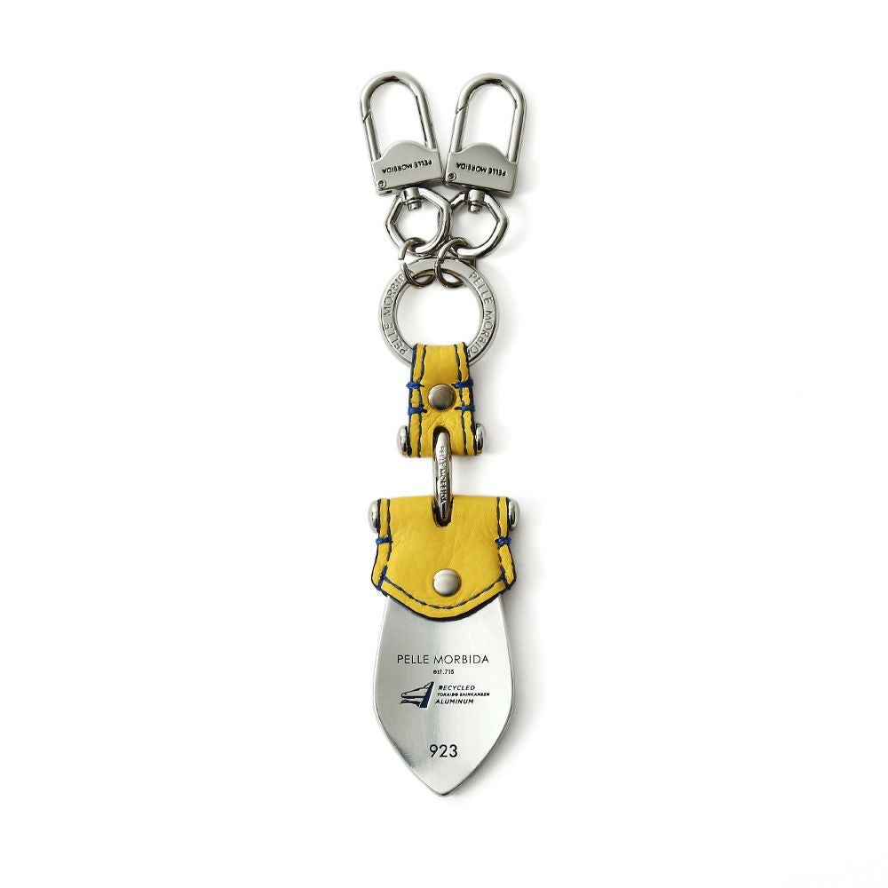 キーチャームの正面（イエロー）