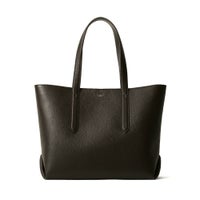 トートバッグの正面（ダークブラウン）