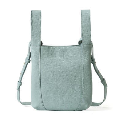 スリムショルダーバッグの正面（ペールブルー）