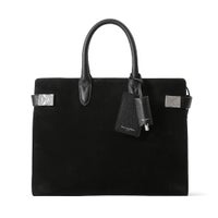 ボストンバッグの正面（ブラック）