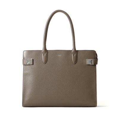 トートバッグの正面（グレージュ）